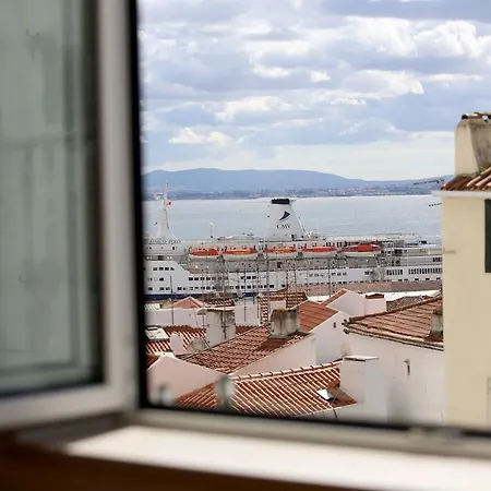 Apartment Enjoy Alfama 2 Lisbon